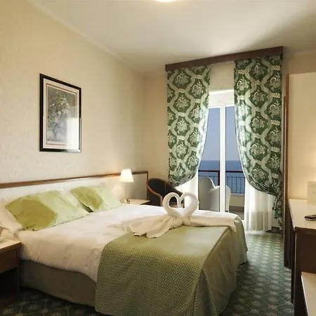 Hotel Europa & Concordia 4*